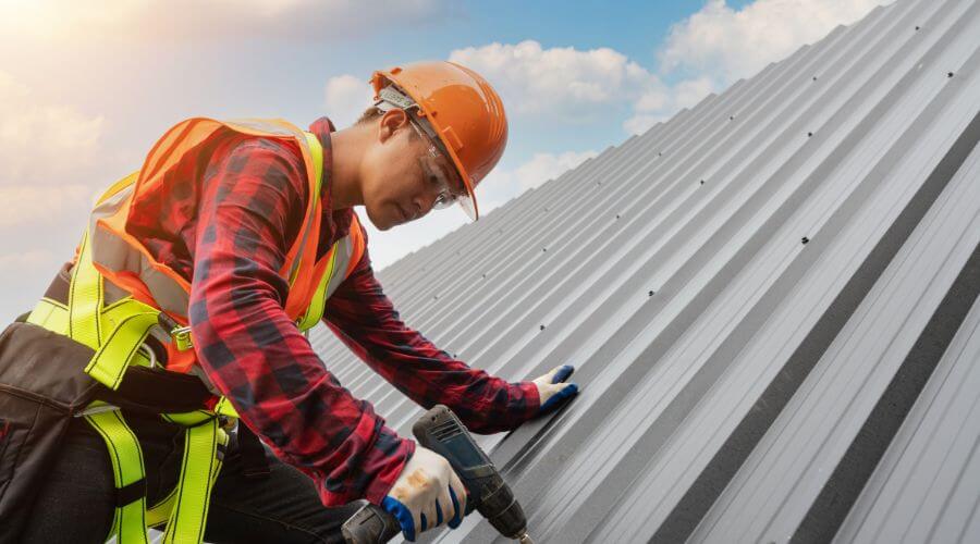 Professional gutter cleaning in Banks, ID